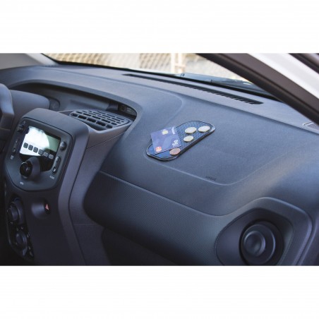Alfombrilla antideslizante mini para salpicadero. Car+